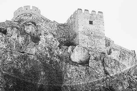 Things to See in Nerja --> Salobreña Castle
