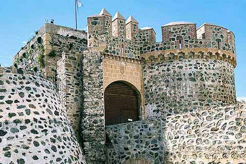 Things to See in Nerja -->  San Miguel Castle