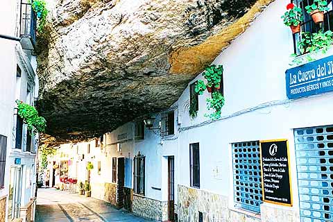 Setenil de las Bodegas
