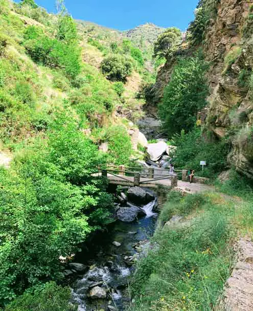 Camino de la Atalaya - Garganta del Poqueira - Puente en Capileira