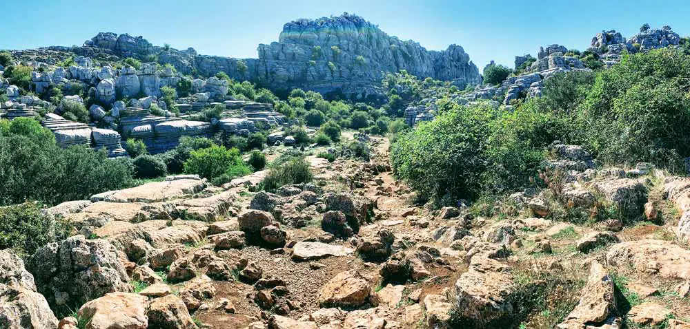 el Torcal de Antequera - Paisaje Lunar - Andalucía - España