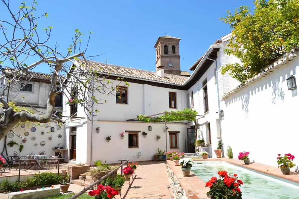 Hoteles con piscina en Granada -