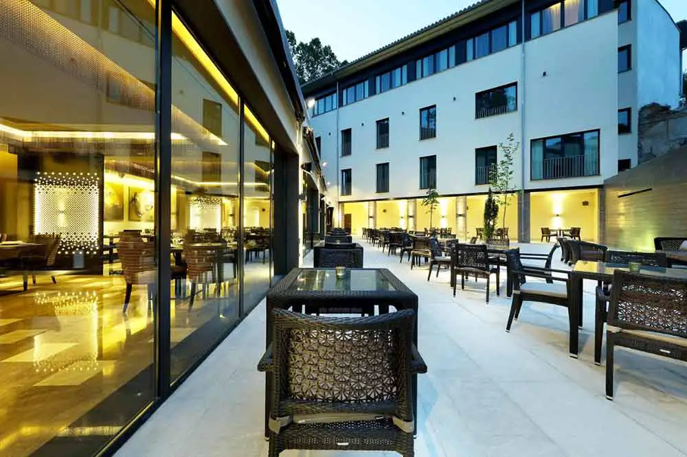 Hoteles con piscina en Granada - Áurea Washington Irving