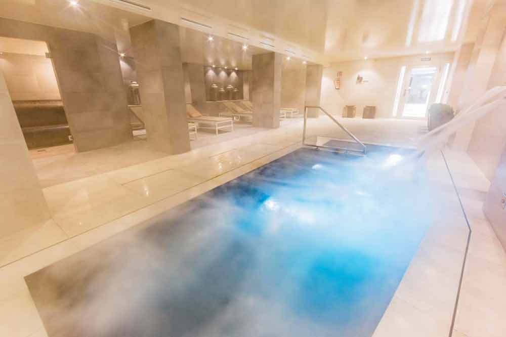 Hoteles con piscina en Granada - Cataluña Granada