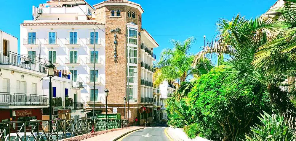 Modern La Herradura