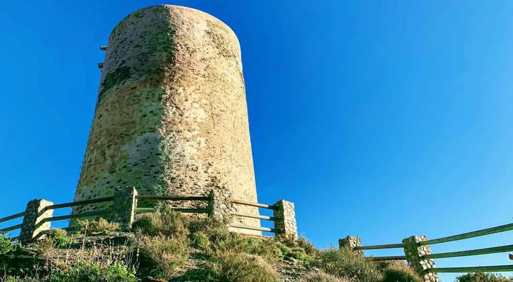La Mamola Torre Cautor