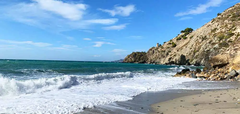 Playa el Cañuelo y Torre el Pino - Maro