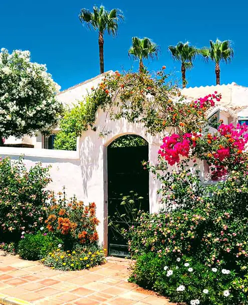 Nerja Holiday | Where to Stay - Oasis de Capistrano