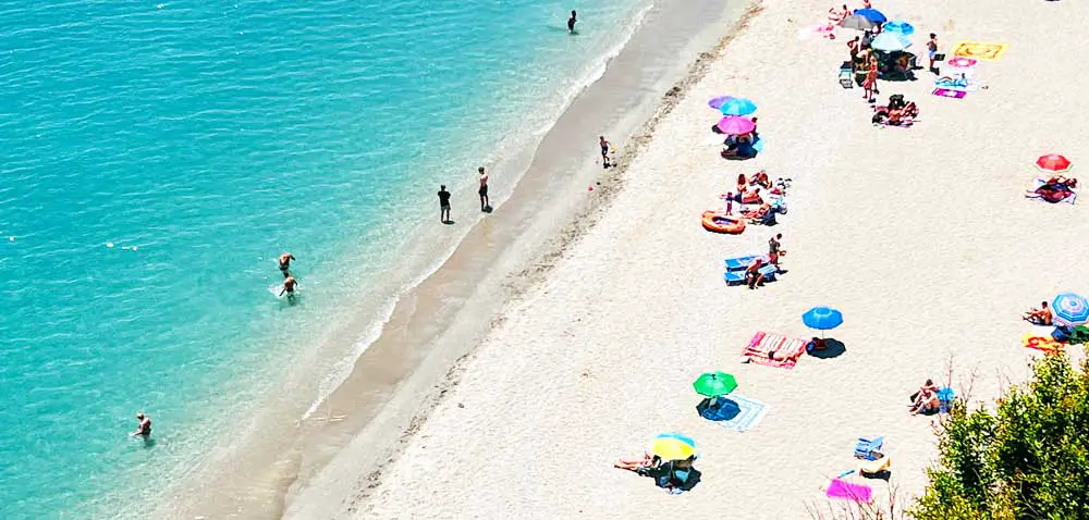 Playa de Burriana en Nerja