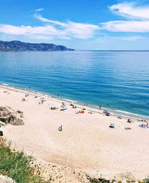 Playa Carabeillo - White Sandy Beach