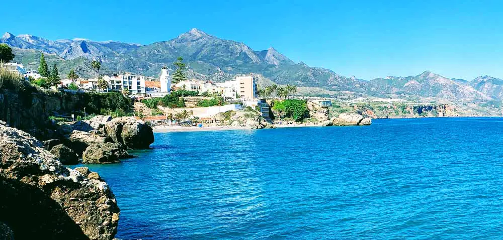 Playa el Salón - From the Distance