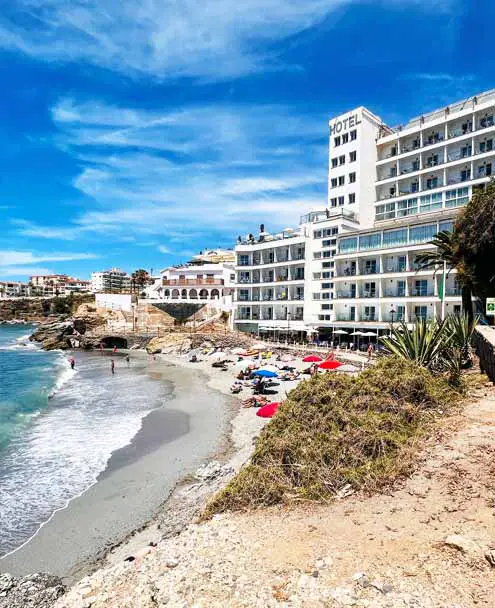 Playa la Caletilla - Hotel Balcón de Europa