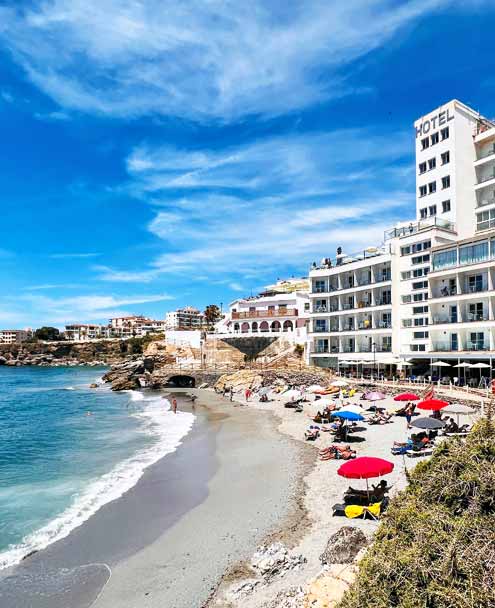 Playa la Caletilla - Sombrillas de verano