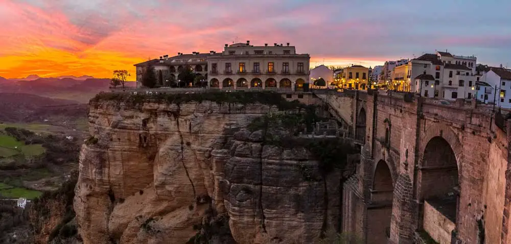 Caminito del Rey Hotels - Ronda Parador