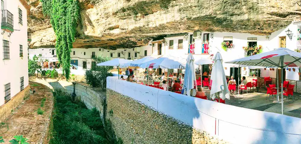 Setenil de las Bodegas, Cádiz - Cueva del Sol