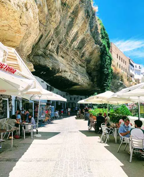 Setenil de las Bodegas, Cádiz - La Cueva del Sol