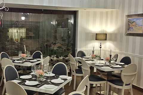 La Herradura Restaurants - Bola Marina