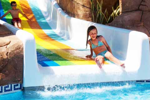 Where to Stay in La Herradura --> Hotels for Kids