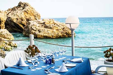 Playa la Caletilla - Restaurante El Nautico